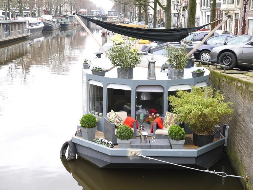 Houseboat Prinsheerlijk Otel Amsterdam Oda fotoğraf